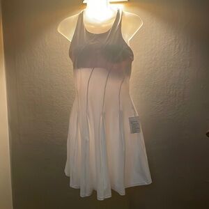 Women’s size 10 white lululemon court crush tennis dress BNWT tennis 🎾 dress 👗